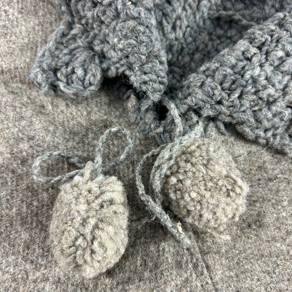 Vtg Brown Wool Poncho Crochet Collar Pom Poms Fringe One Size Possibly Handmade - Picture 3 of 9